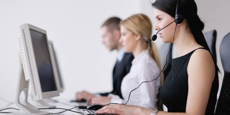 What is a virtual customer service representative